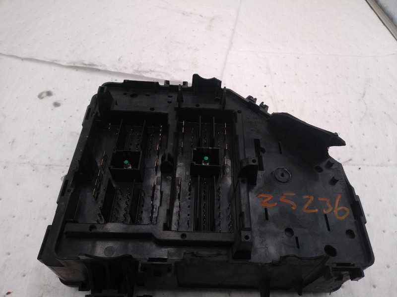 2009 Cadillac CTS Fuse Box OEM 25892798 Maroon 3.6L 163K Miles