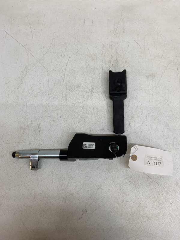 ⚡️2013 Tesla Model S Front Left Buckle Tensioner LH OEM P1004532-00-B 11117 B4