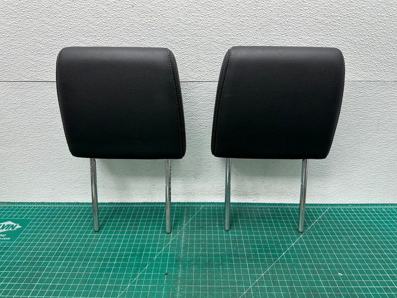 10-16 LAND ROVER LR4 REAR LEFT & RIGHT SEAT HEADREST OEM