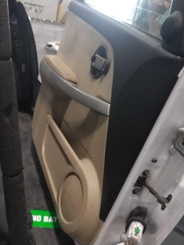 2005 Chevrolet Equinox Left Front Door White 4DR SUV 160K Miles OEM Part