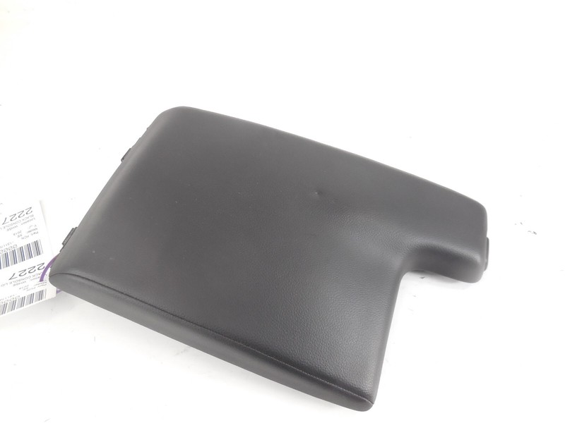 2017-2019 Jaguar XE Center Console Arm Rest Lid OEM Black
