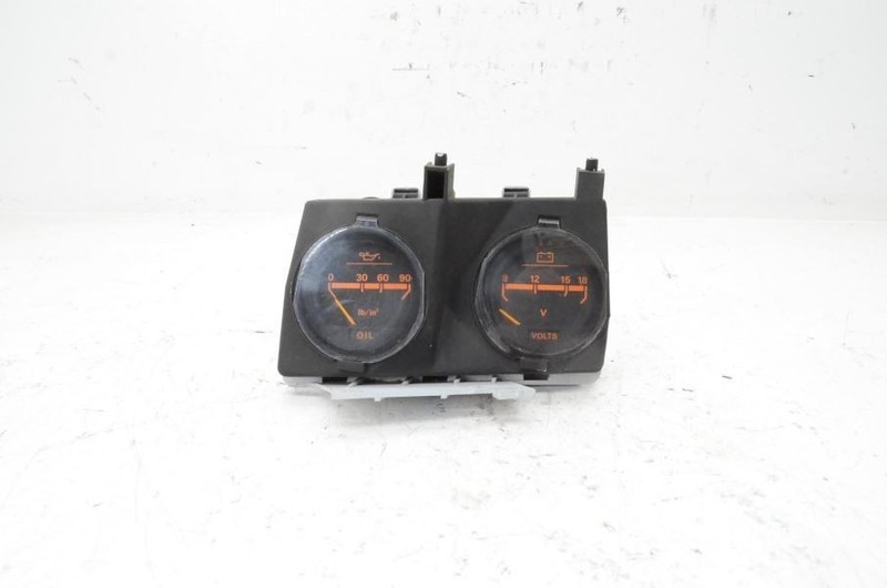 1984-1986 Nissan 300ZX Z31 2+0 Oil Pressure Battery Volt Meter Gauge