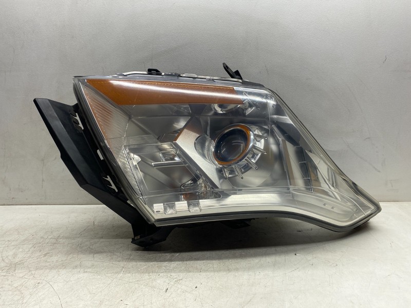2010-2012 CADILLAC SRX LEFT DRIVER SIDE HALOGEN HEADLIGHT ASSEMBLY OEM