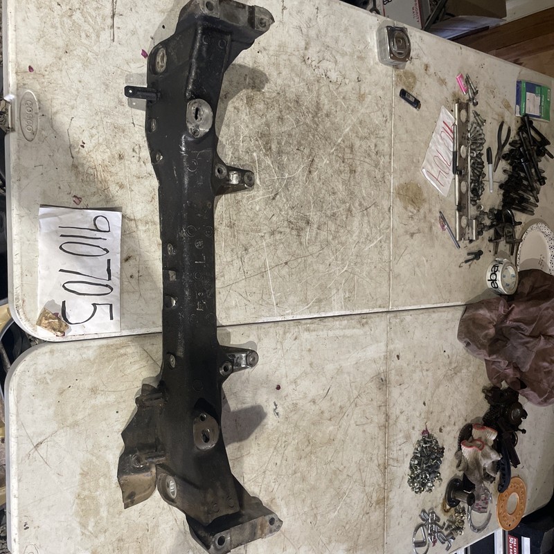 95-00 LexusLS400 Front Engine Subframe Crossmember Cradle OEM