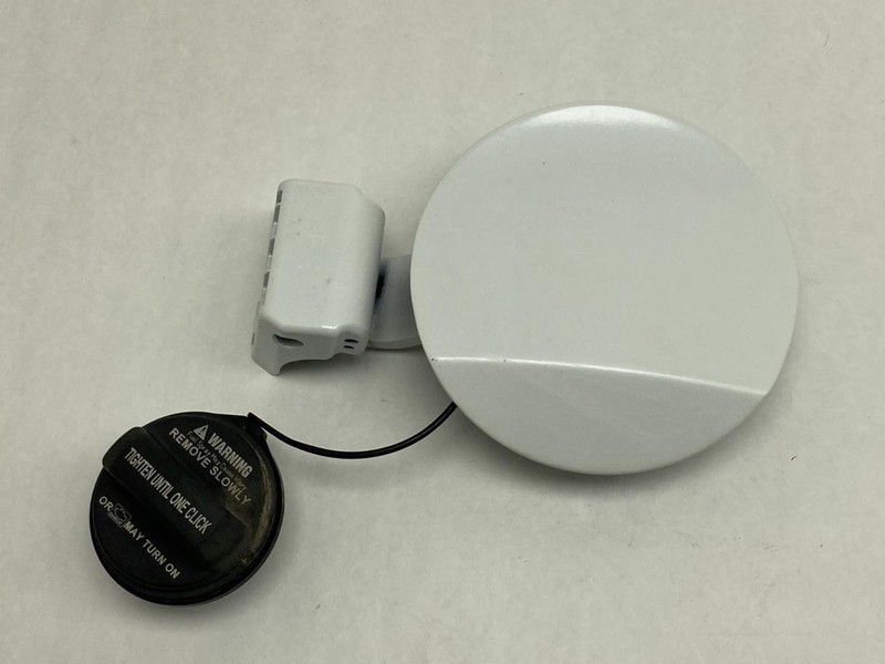 Fuel Filler Door With Gas Cap 69510-2V000 Fits 2012-2017 Hyundai Veloster 87534