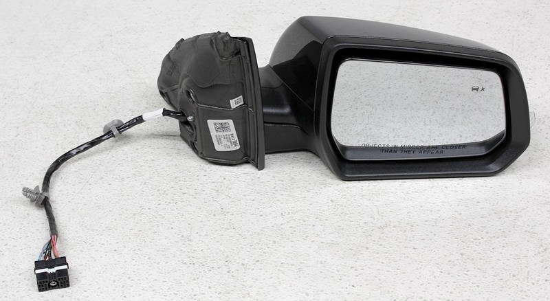 OEM Right Passenger Side Mirror ScratchesFor GMC Acadia Dark Sky (GJI, WA626D)