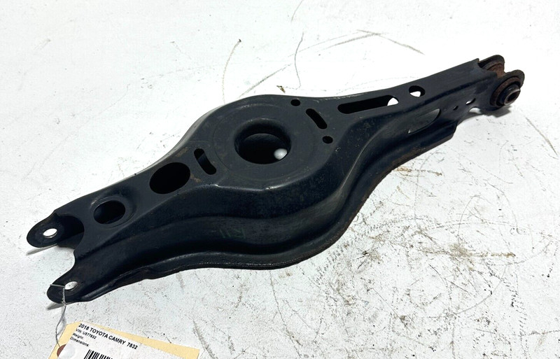 2018-2024 Toyota Camry LE Control Arm Lower Rear Left Or Right 1PCS
