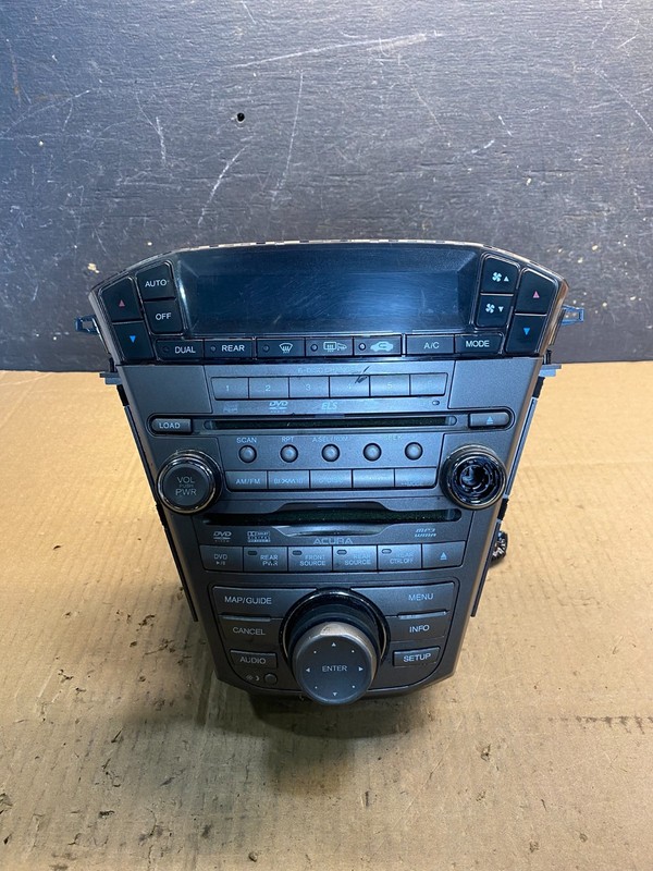 2007 to 2009 Acura Mdx Radio Stereo 6 CD Player Climate Control Pan OE AA7806 DG
