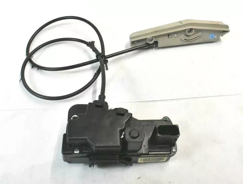 04-09 Cadillac XLR Right Passenger Side Door Lock Latch Actuator w/ Handle OEM