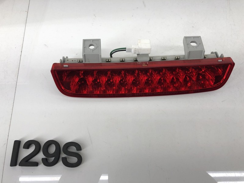 10-13 KIA SOUL REAR CENTER HIGH MOUNT THIRD 3RD BRAKE LIGHT LAMP OEM
