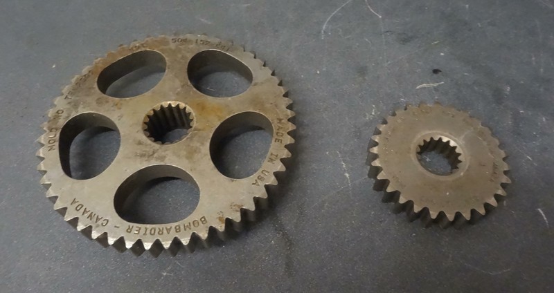 Ski-Doo OEM Track Drive Chain Sprockets Gears 504148400 MXZ 1000