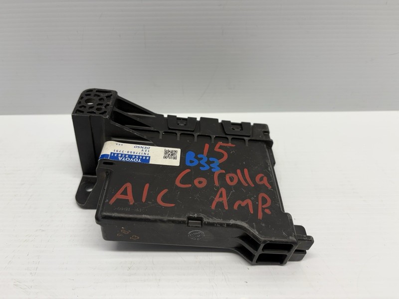 2014-2016 Toyota Corolla A/C Temperature Amplifier Control module OEM 8865002B31