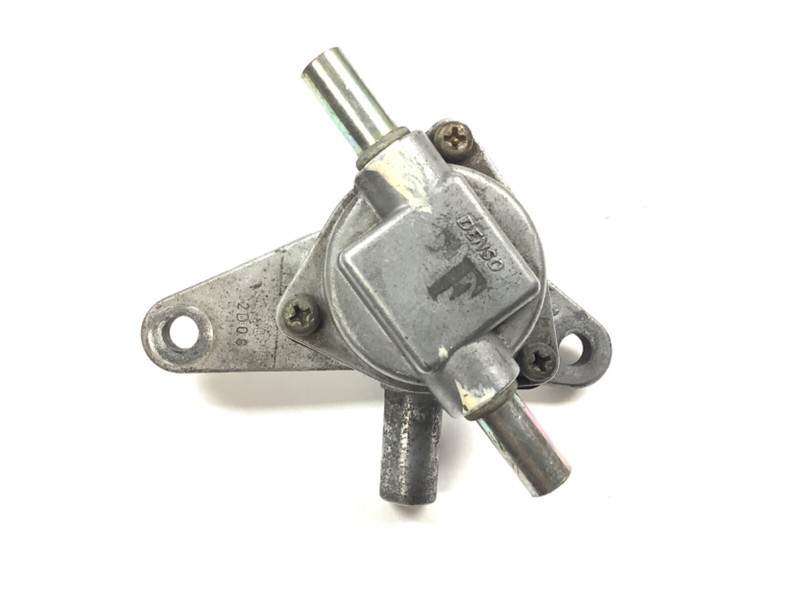 99-04 Odyssey Air Assist Valve Engine Coolant Manifold Water Thermostat Vent