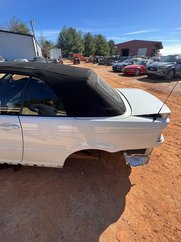 2001-2006 BMW 330I E46 CONVERTIBLE LEFT DRIVER SIDE QUARTER PANEL SECTIONAL CUT
