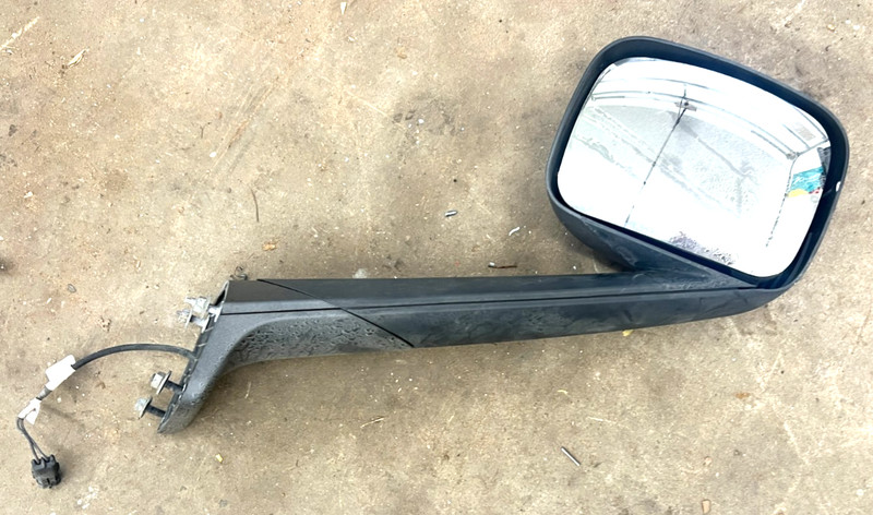 FREIGHTLINER HOOD RIGHT HAND MIRRORA22-77791-009 2018+