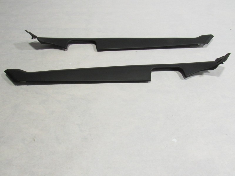 22-24 Jeep Grand Cherokee 2023 Rear Liftgate Opening Panel Trim Support Set |:A