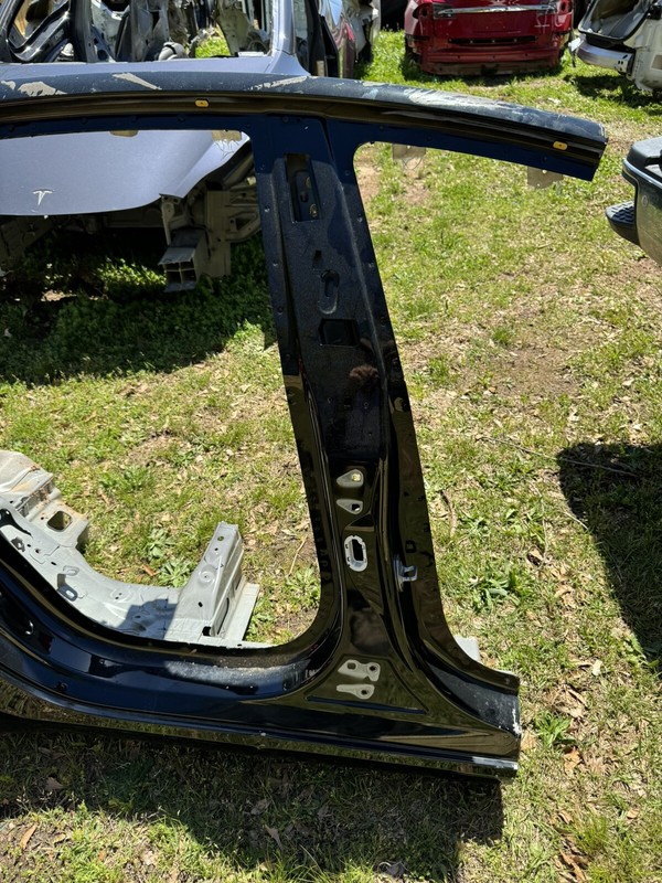 2018 - 2023 Tesla Model 3 RIGHTB Pillar