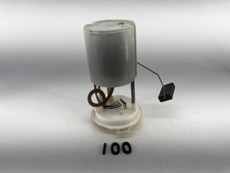 06-07 VOLKSWAGEN RABBIT 2.5L FUEL TANK RESERVOIR ELECTRIC PUMP OEM