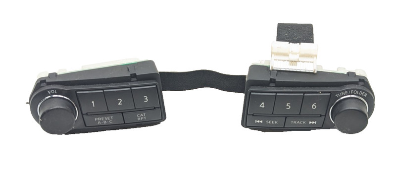 2006-2007 Infiniti M35/M45 CD Player Radio Audio Control Switch OEM #25391-EH000