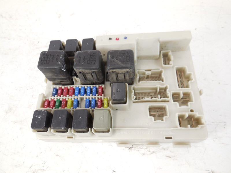 Nissan Murano 3.5L Power Supply Relay Fuse Box VIN A 4th VQ35DE OEM 2003-2007
