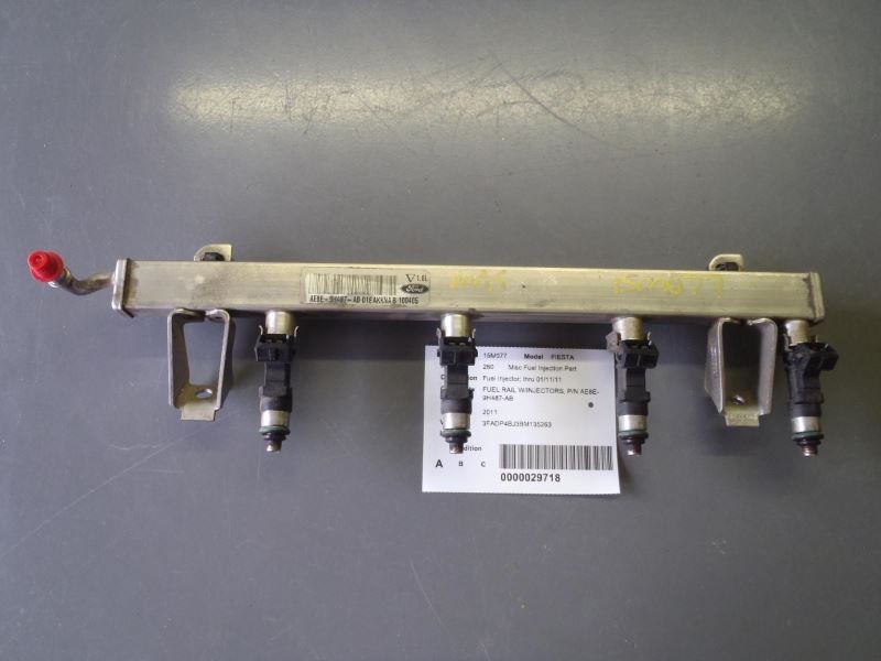 Fuel Rail With Injectors Thru 01/11/11 Fits 2011 Ford Fiesta 72876