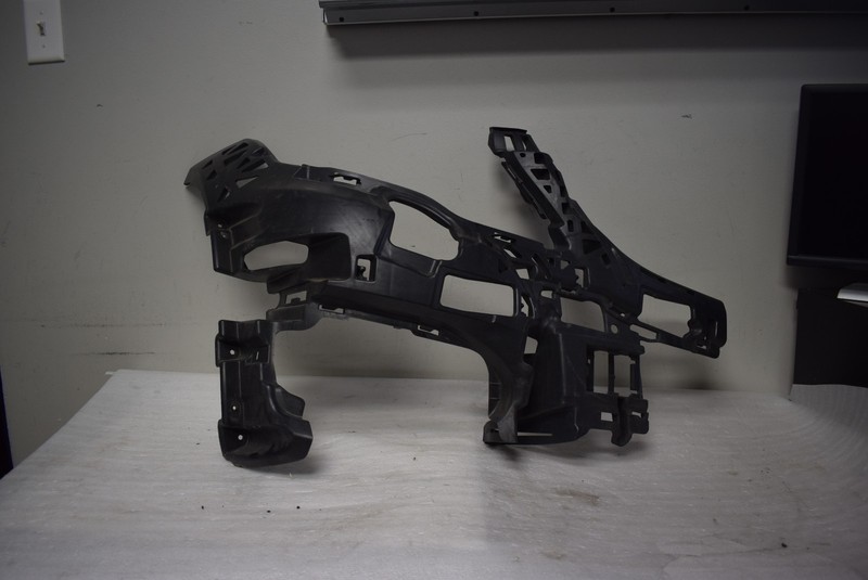 2013-2015 MERCEDES GLK BUMPER SUPPORT COVER RIGHT SIDE FACTORY OEM