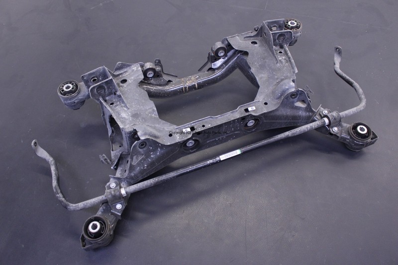 2015-2019 LR DISCOVERY SPORT L550 REAR CROSSMEMBER SUBFRAME W/ STABILIZER *22K*