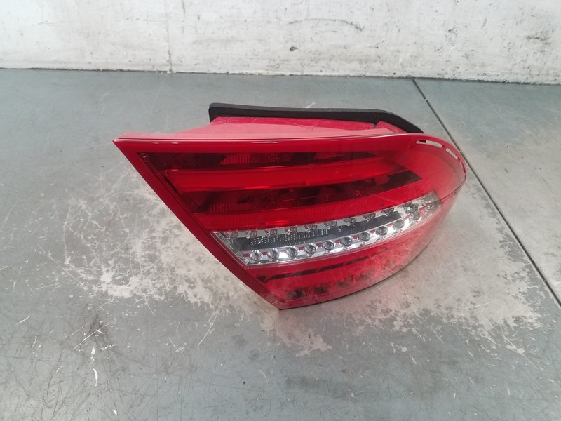 2012 Mercedes Benz AMG C 63 Left Driver Tail Light #0967 G4