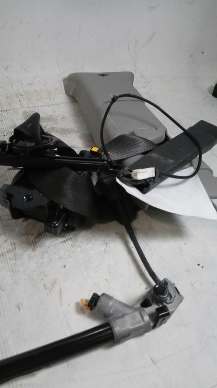 2015 Chevrolet Spark OEM Used White Seat Belt 4DR 47000 Miles MPN 19260600