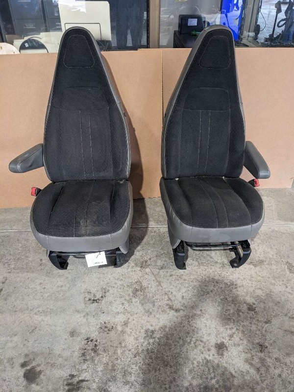 15-24 EXPRESS 2500 VAN FRONT BUCKET SEATS LH RH GREY CLOTH1185176