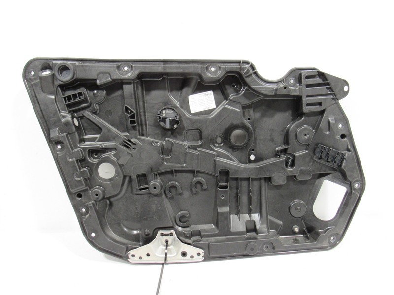 19-23 Mercedes CLS450 C257 2021 Front Left Door Window Regulator Carrier ; :A