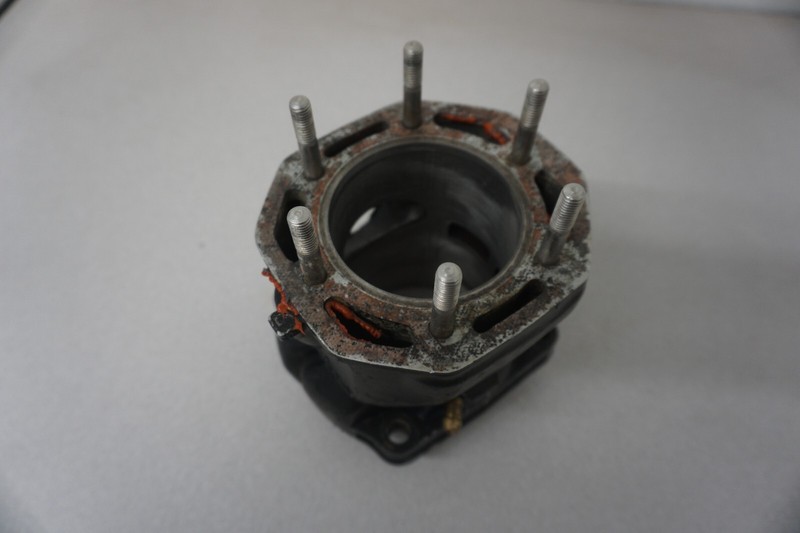 1986-1988 Kawasaki PWC Jetski OEM Cylinder Jug JS SX 300 11005-3701