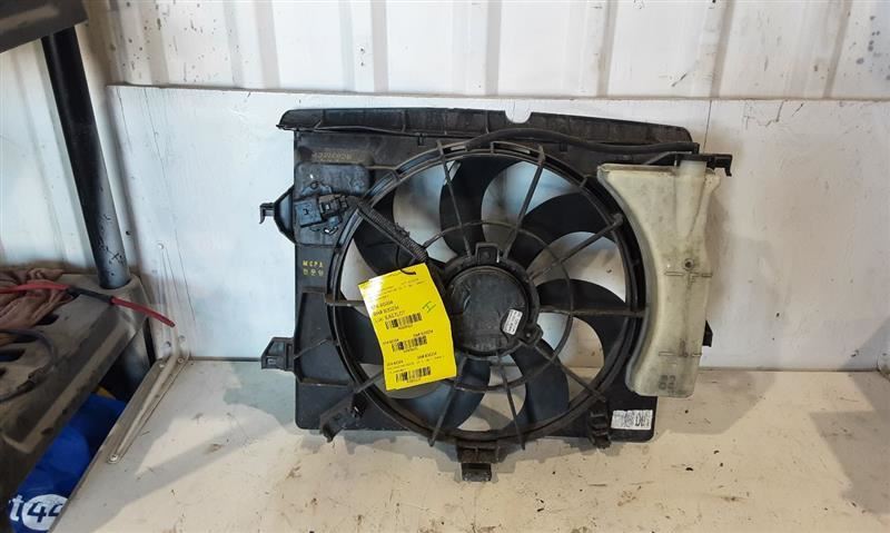 2014-2017 Hyundai Veloster Radiator Fan Motor Fan Assembly from 10/15/13