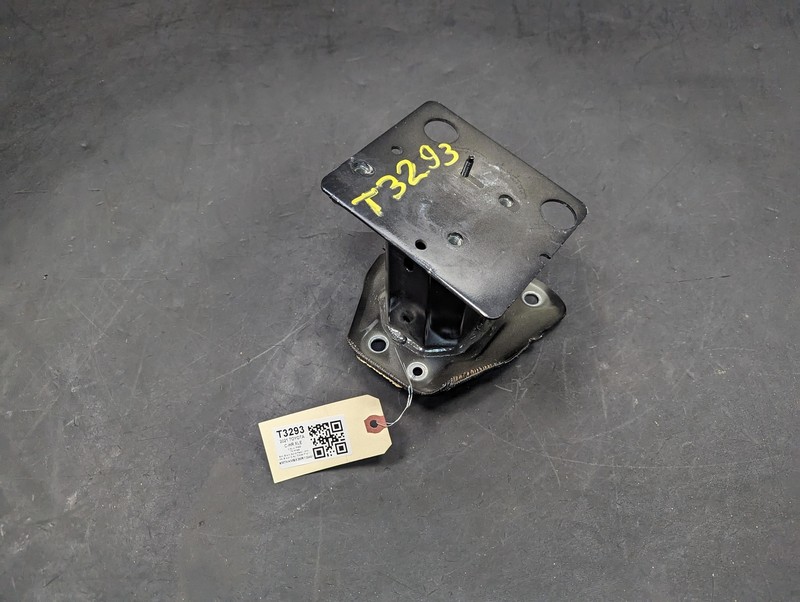Rear Bumper Reinforcement Left Bracket 2021 Toyota C-HR 52016-F4012 2022