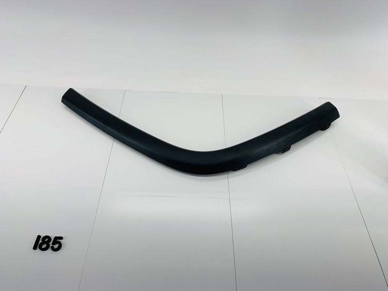 11-21 JEEP GRAND CHEROKEE REAR RIGHT REARWARD WHEEL FLARE ARCH MOLDING COVER OEM