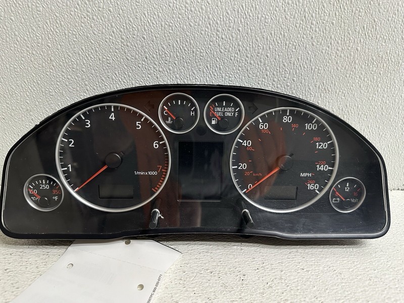 2002 Audi A6 3.0L Cluster Speedometer tach gauges instrument panel oem