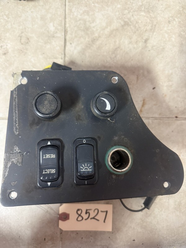 Peterbilt Dash Switch Panel - P/N: 17-05015M002-001