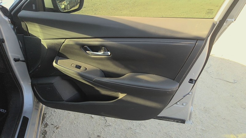 Front Door Trim Panel NISSAN SENTRA Right 22 23 24 21 20