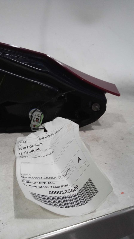 2018 Chevrolet Equinox Right Tail Light Assembly White OEM 669389 Used