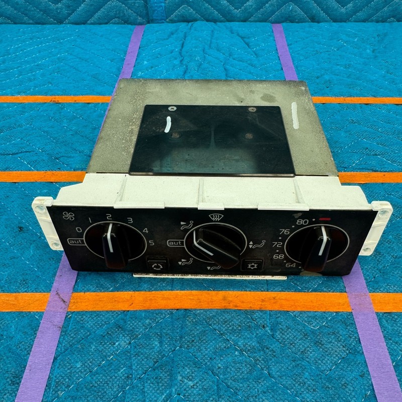 1987–1991 Volvo 780 Bertone Climate Control HVAC Panel OEM 3522159