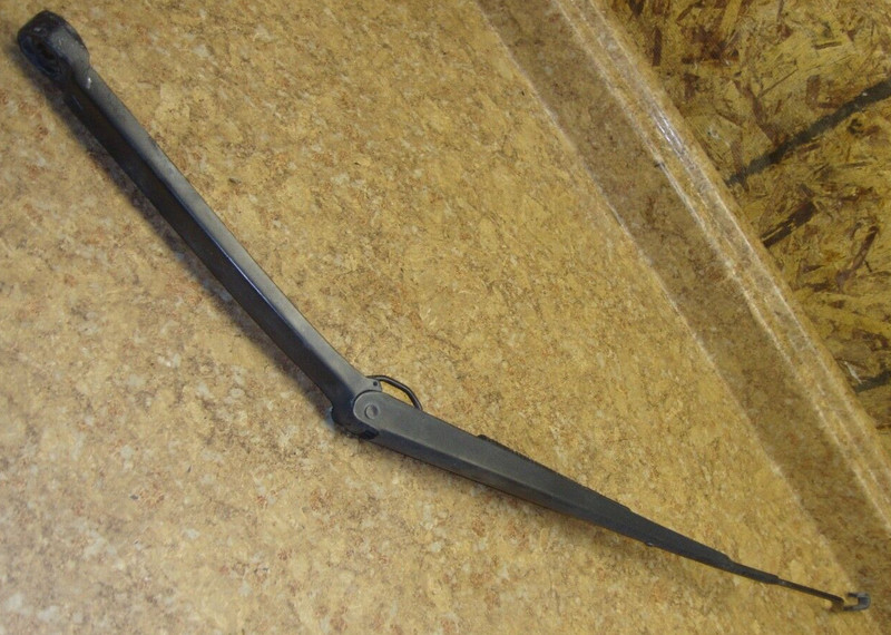 2005 Nissan Altima 2.5S 2.5 L S Windshield Wiper Window Wind Shield Arm Right 05
