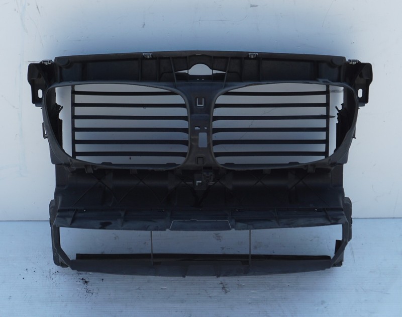2011-2016 bmw 650i 550i GT F07 n63 4.4l radiator upper and lower support frame