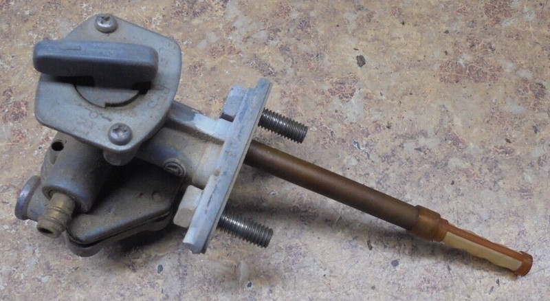 1994 Suzuki DR125SE DR 125 DR125 SE Enduro Fuel Gas Tank Petrol Petcock Valve 94