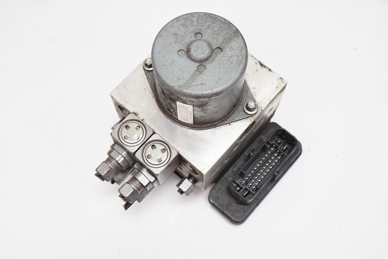 JEEP GRAND CHEROKEE DURANGO ABS Pump Module VSA Modulator Valve OEM 2014 2015
