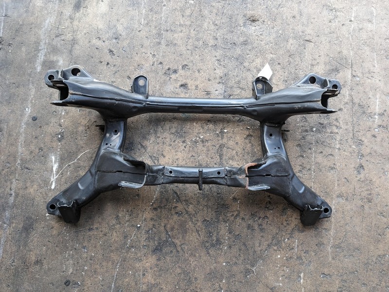 Rear Crossmember 2019 Chevrolet Equinox 84176773 2018 2020 2021