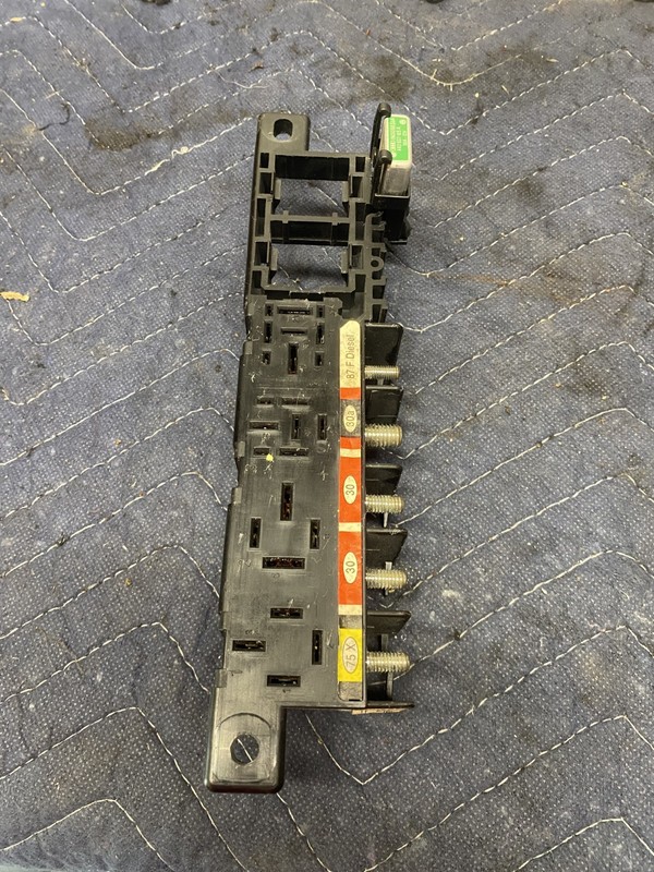 2000 Volkswagen Golf 2 Door VR6 Relay / Fuse Plate OEM