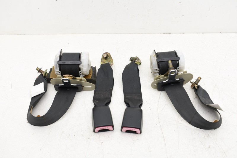 2003 Infiniti G35 Coupe Rear Left Right Seat Belt & Buckle Set OEM KW66