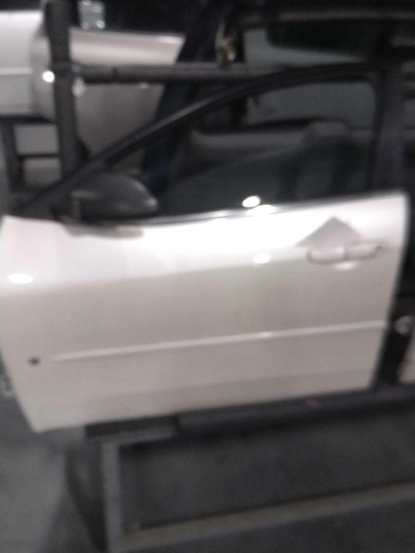 2009 Pontiac G6 Front Left Door White 4DR Sedan OEM 42000 Miles Used