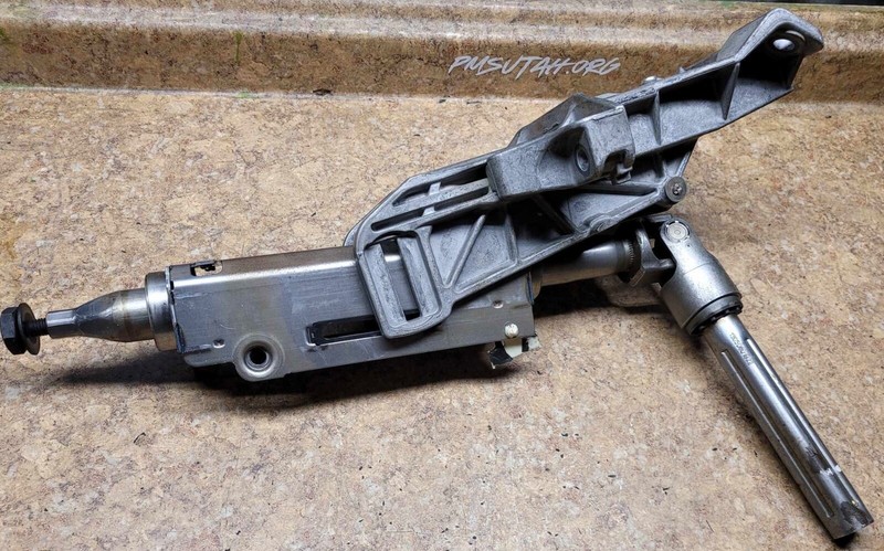 2016 Ford Fusion 2.5L 2.5 L 2.0 Steering Wheel Column Axle Housing Control Shaft