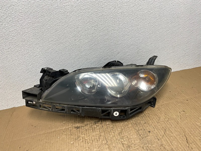 2004 to 2009 Mazda 3 Sedan Left Driver LH Side Headlight AB8454 DW
